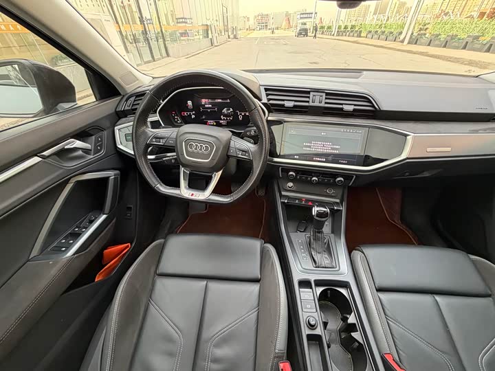 Фото 9 - Audi Q3 Sportback