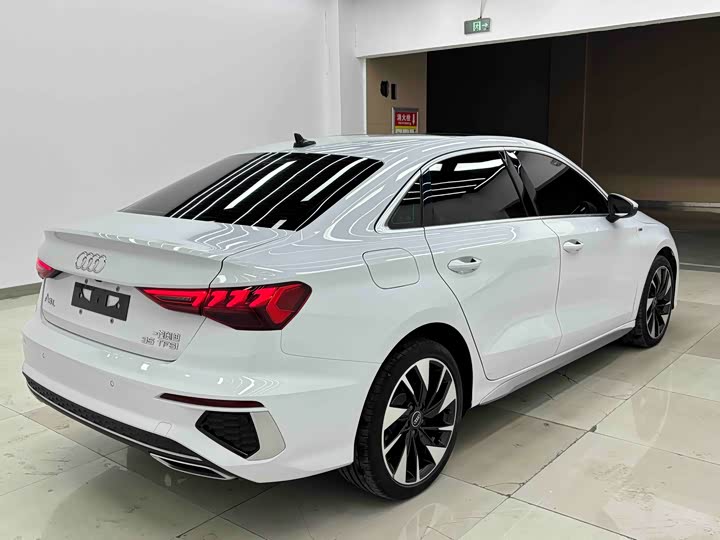 Фото 4 - Audi A3