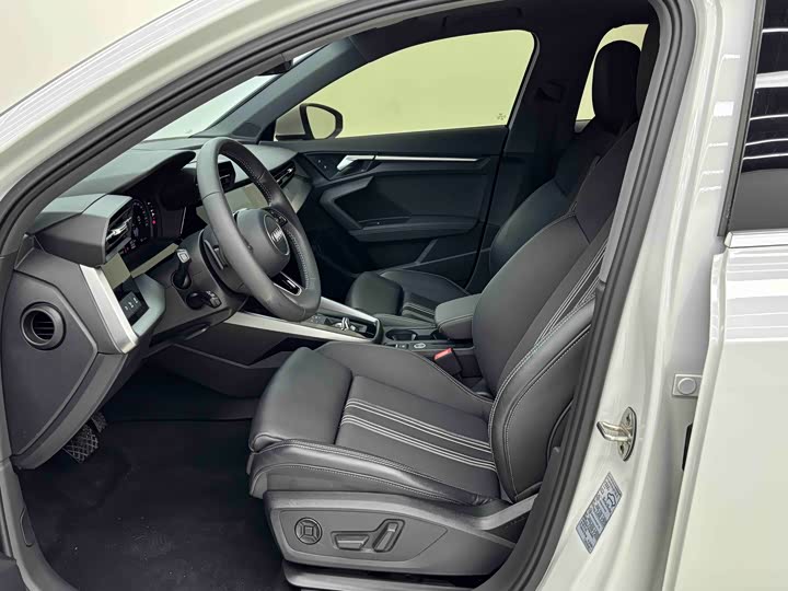 Фото 5 - Audi A3