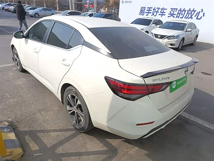 Фото 5 - Nissan Sylphy