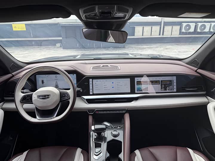 Фото 5 - Geely Monjaro