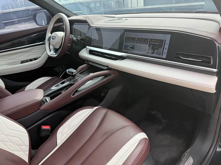 Фото 7 - Geely Monjaro