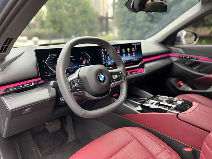 Фото 8 - BMW 5 Series