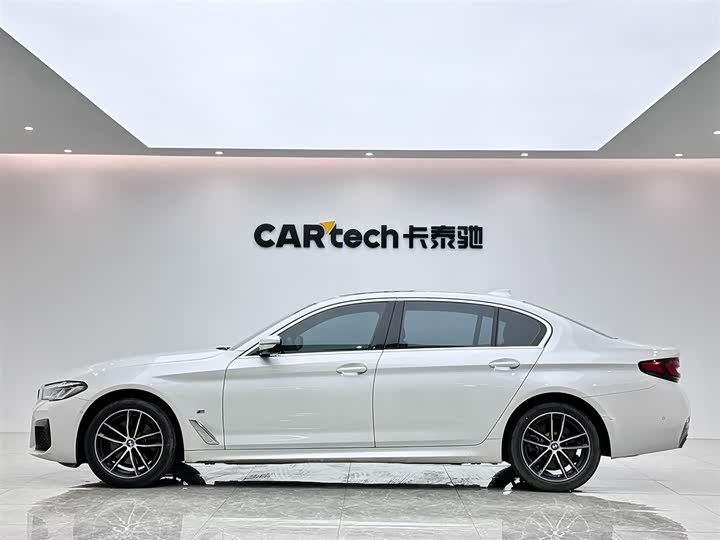 Фото 2 - BMW 5 Series