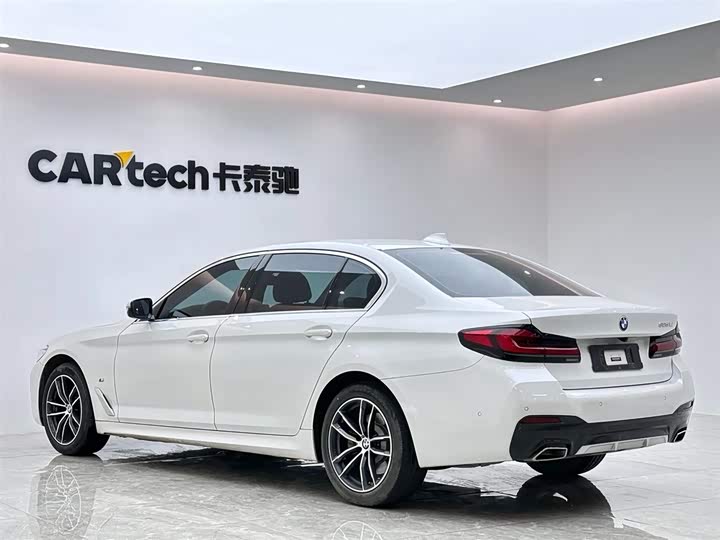 Фото 3 - BMW 5 Series