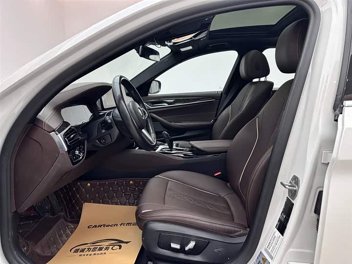 Фото 8 - BMW 5 Series