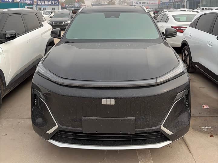 Фото 2 - Geely Galaxy Starship 7