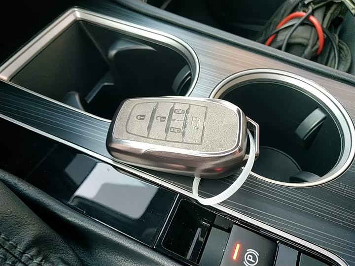 Фото 9 - Toyota Sienna