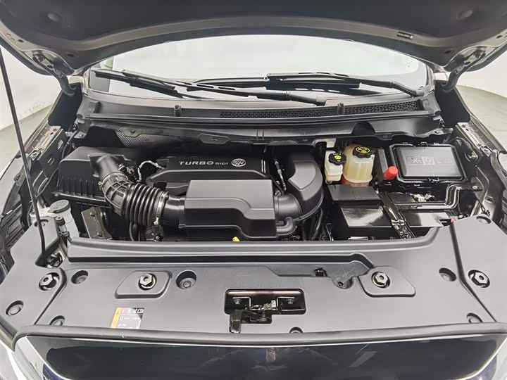 Фото 6 - Buick GL8 ES