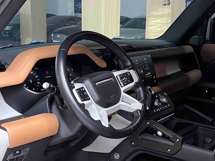 Фото 4 - Land Rover Defender