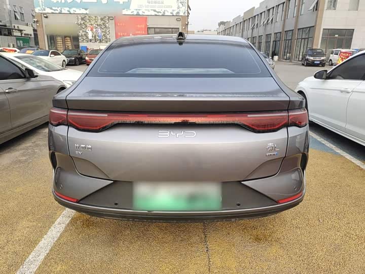 Фото 6 - BYD Qin L