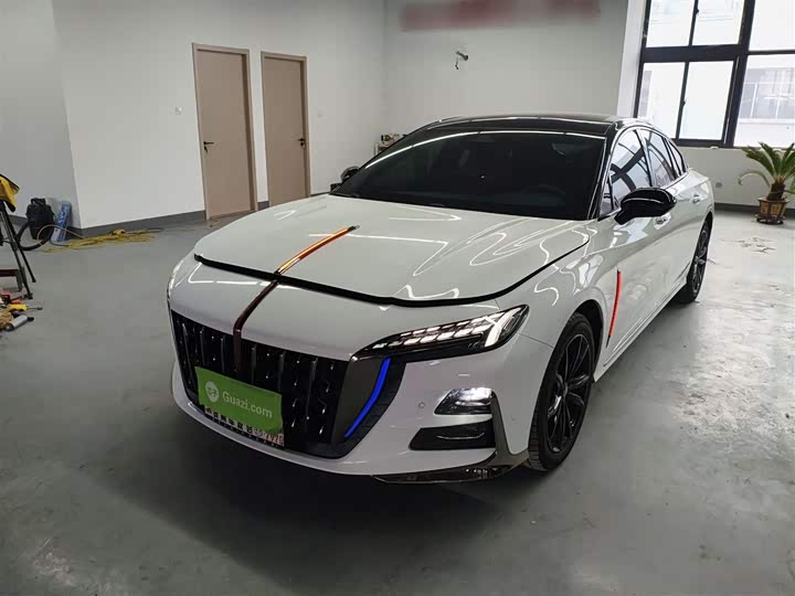 Фото 1 - Hongqi H6