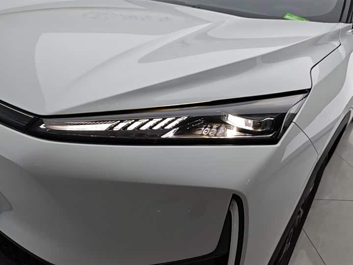 Фото 5 - Dongfeng Aeolus L7