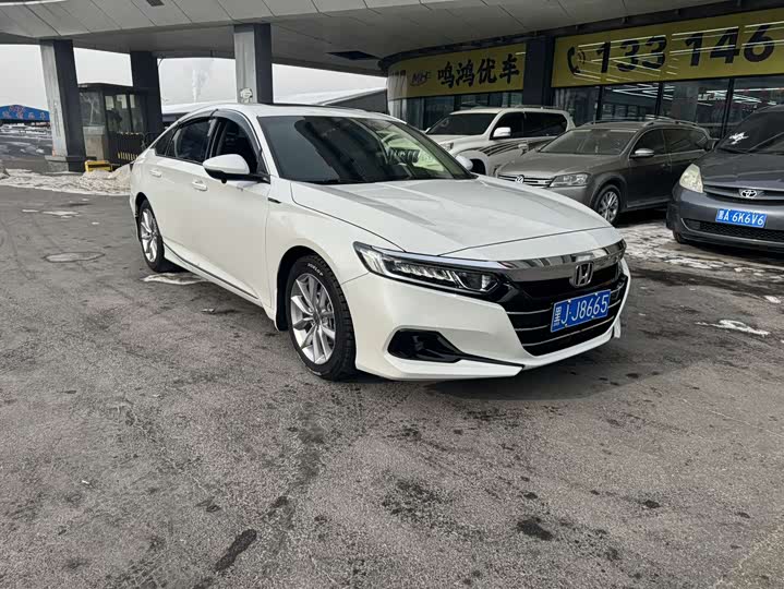 Фото 3 - Honda Accord