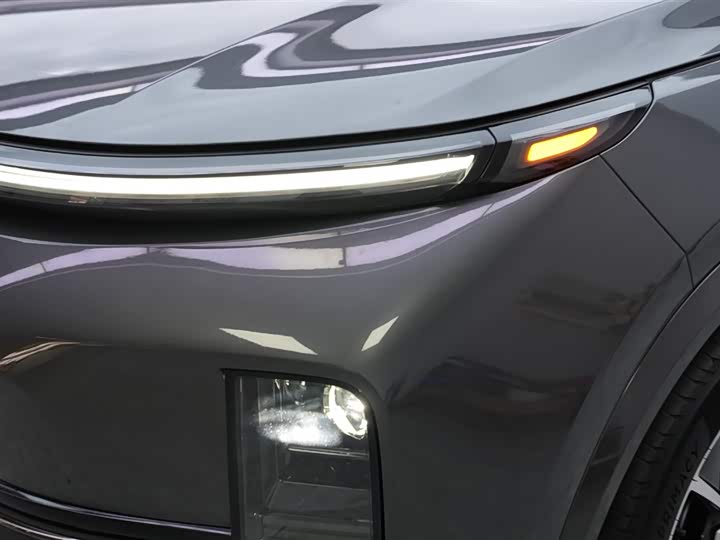 Фото 3 - LiXiang L8