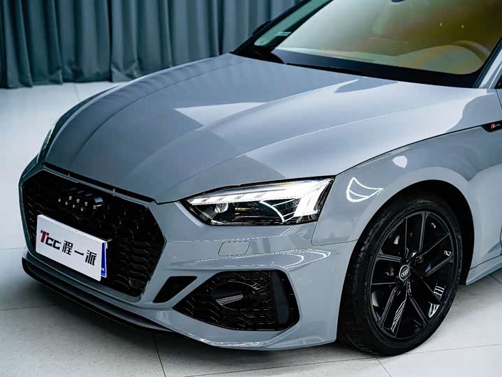 Фото 3 - Audi A5