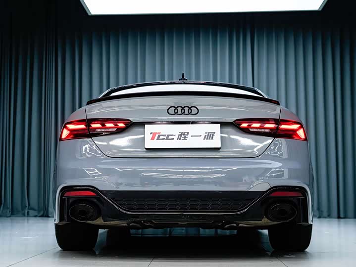 Фото 7 - Audi A5