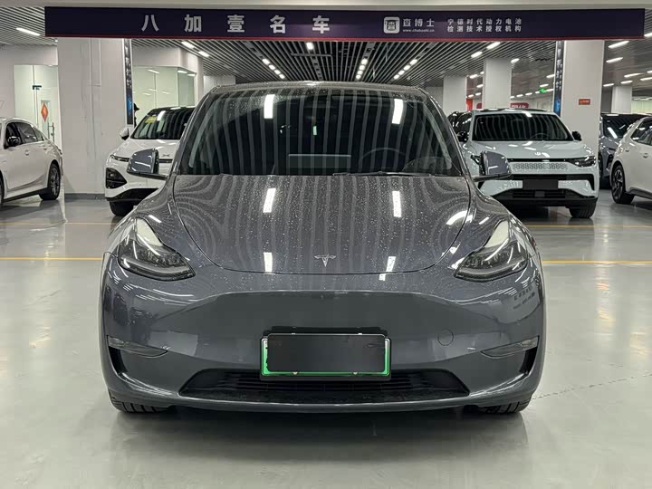 Фото 2 - Tesla Model Y