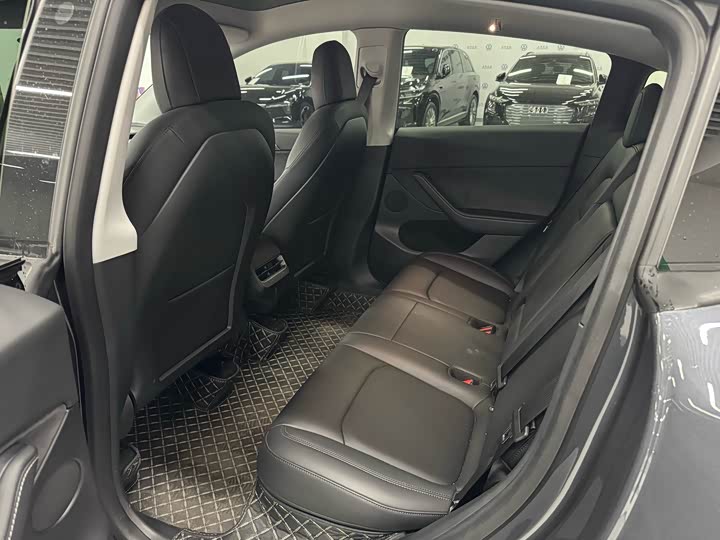 Фото 5 - Tesla Model Y