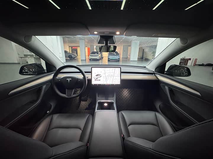 Фото 6 - Tesla Model Y