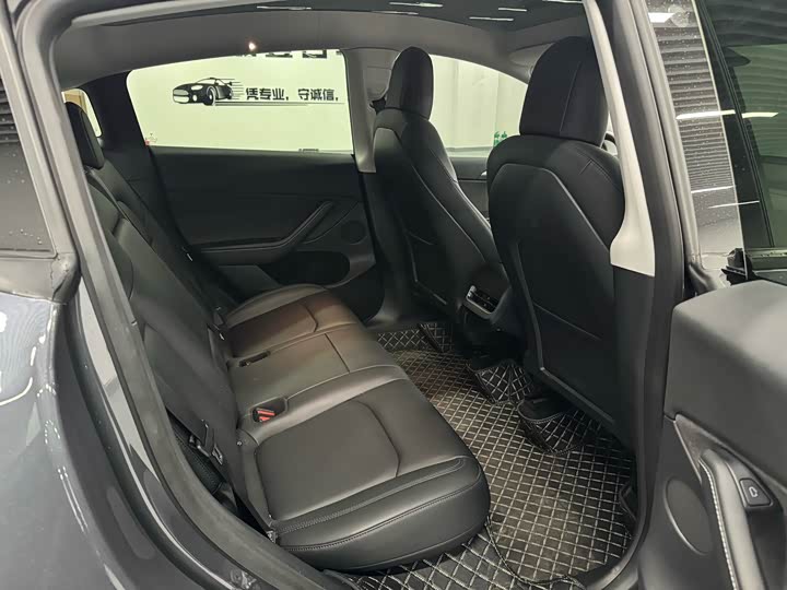 Фото 7 - Tesla Model Y