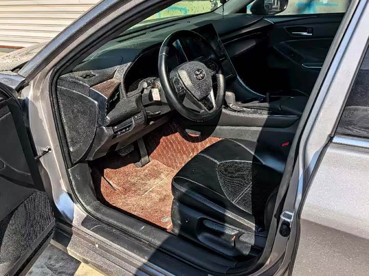 Фото 3 - Toyota Avalon