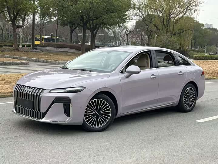 Фото 1 - Roewe M7 DMH