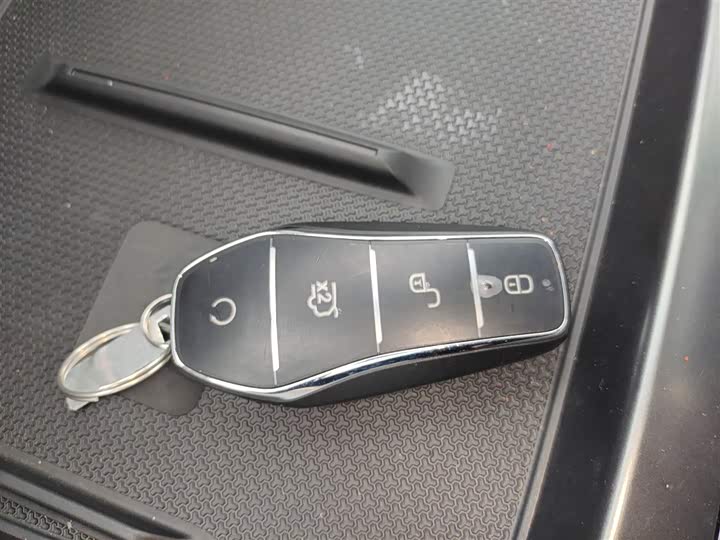 Фото 9 - BYD Qin Plus