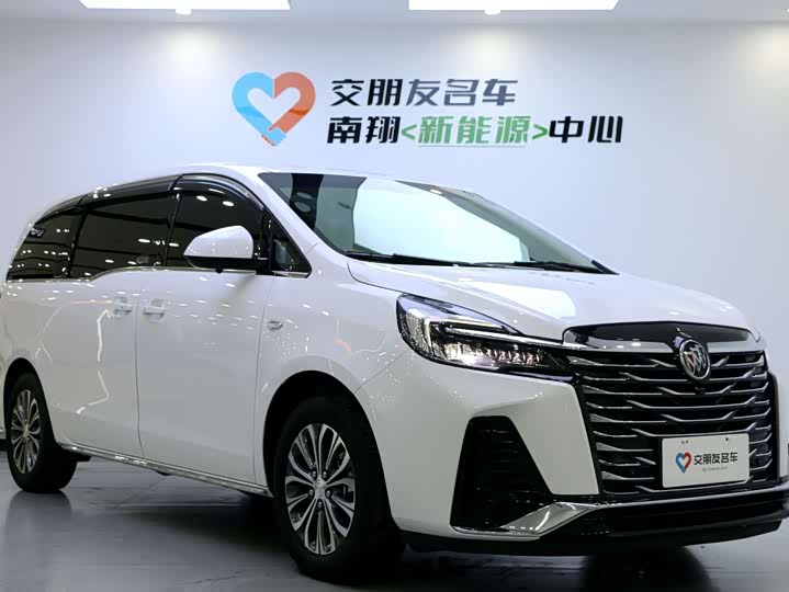 Фото 2 - Buick GL8 ES