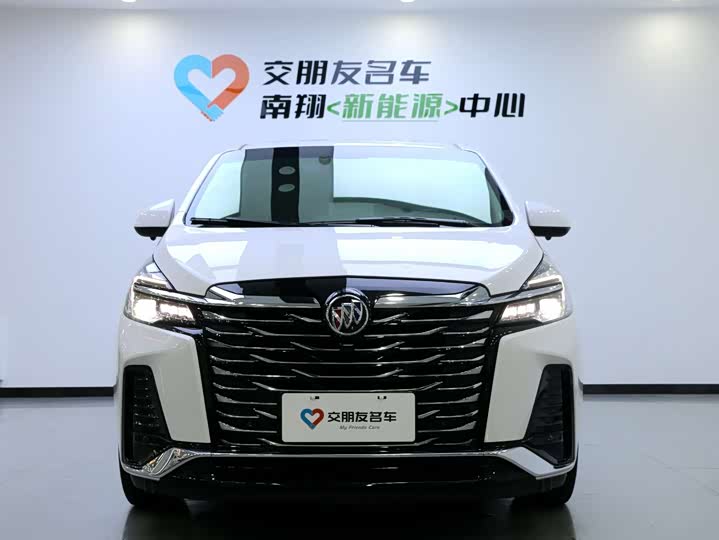 Фото 3 - Buick GL8 ES