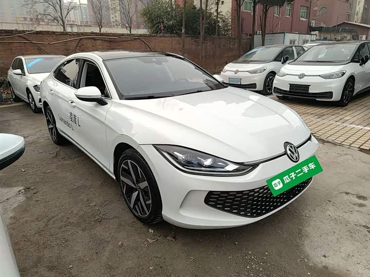 Фото 4 - Volkswagen Lamando L