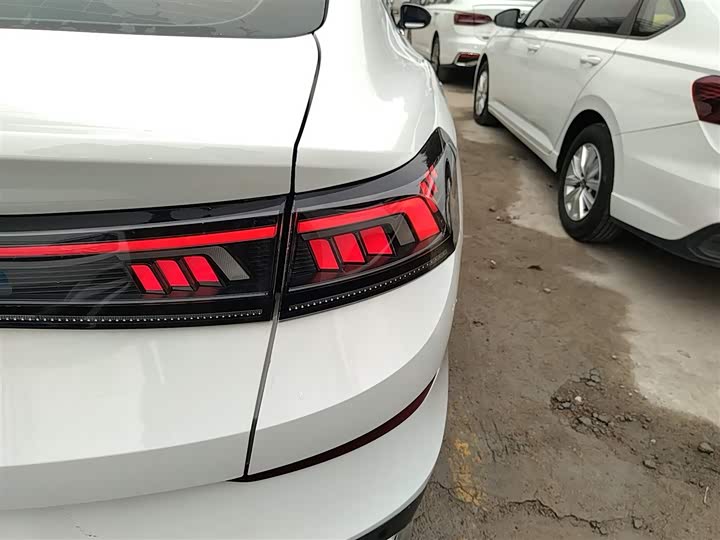 Фото 8 - Volkswagen Lamando L