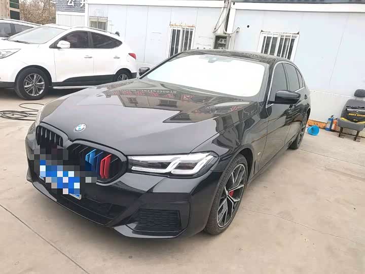 Фото 1 - BMW 5 Series