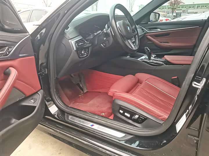 Фото 5 - BMW 5 Series