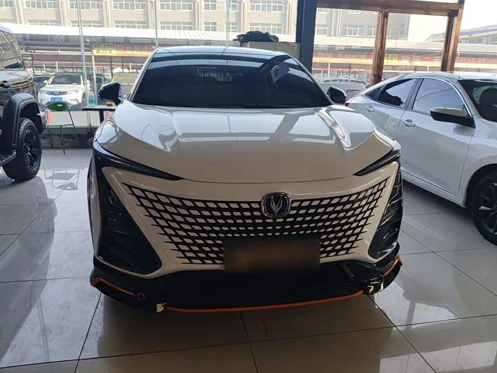 Фото 3 - Changan UNI-T