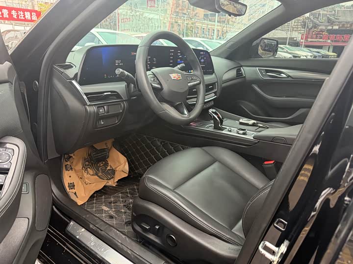 Фото 9 - Cadillac CT5