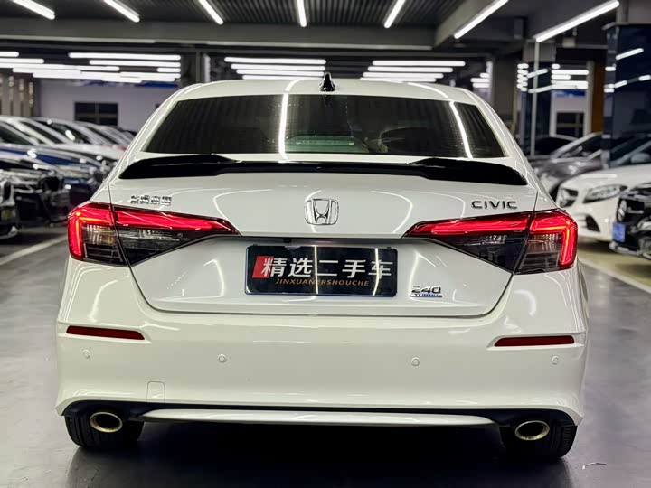 Фото 8 - Honda Civic