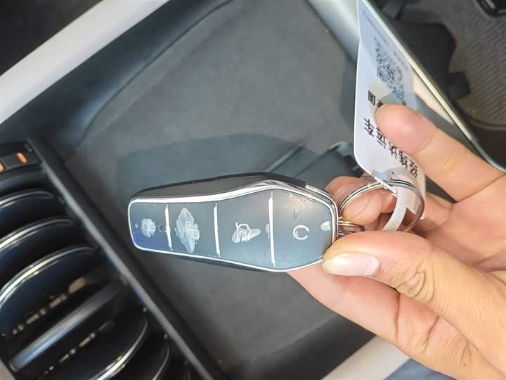 Фото 9 - BYD Yuan Plus