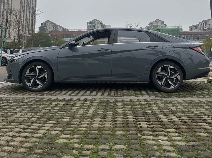 Фото 3 - Hyundai Elantra N line