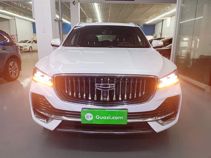 Фото 3 - Geely Monjaro