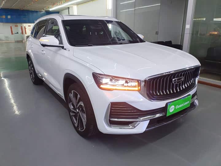 Фото 4 - Geely Monjaro