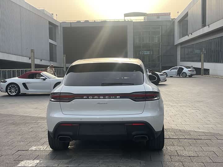 Фото 5 - Porsche Macan