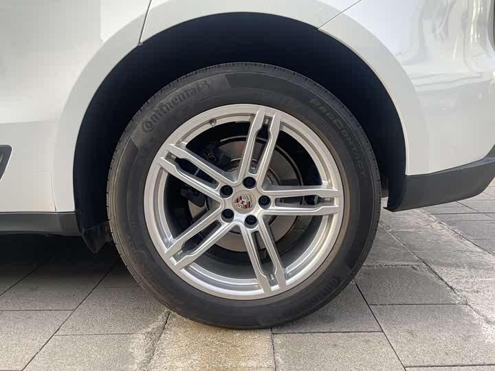 Фото 8 - Porsche Macan