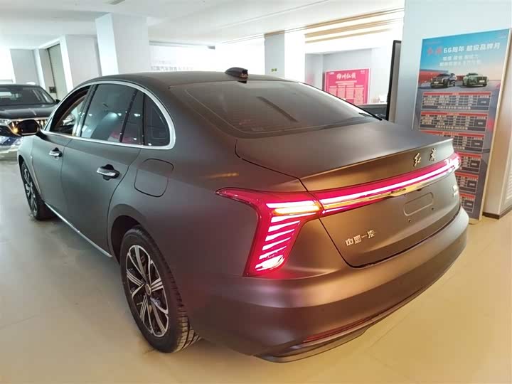 Фото 5 - Hongqi H5 Hybrid