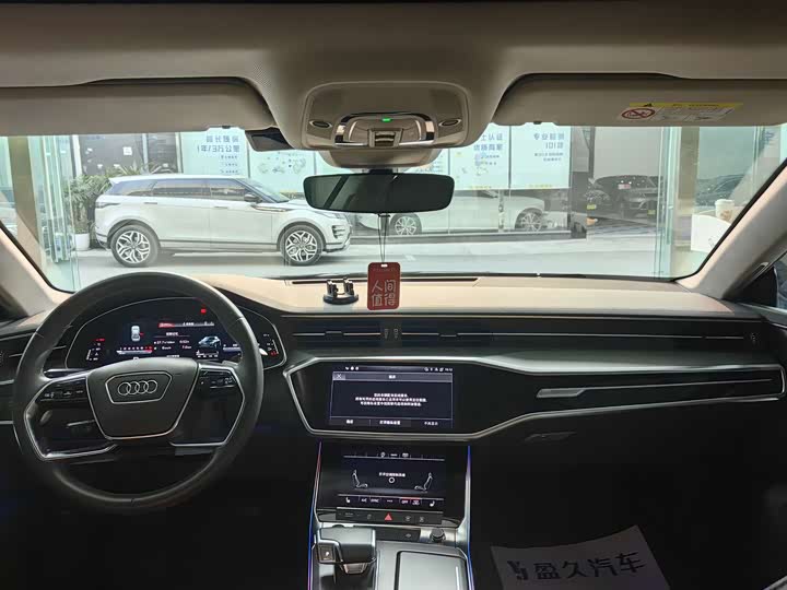 Фото 8 - Audi A7L