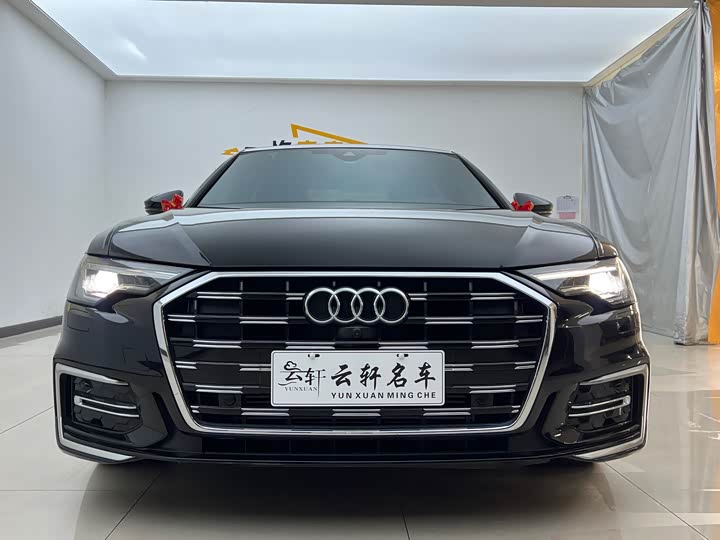 Фото 2 - Audi A6L