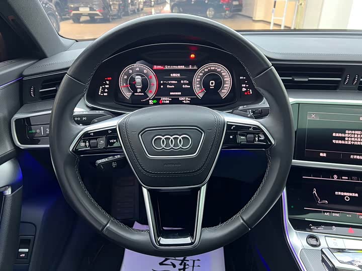 Фото 6 - Audi A6L