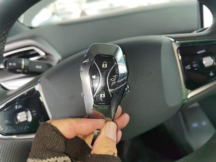 Фото 9 - BAIC Arcfox Alpha S5