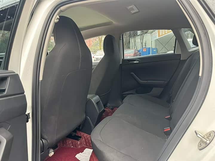 Фото 2 - Volkswagen Polo