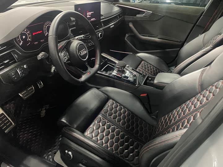 Фото 4 - Audi RS 4